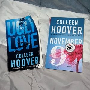 Colleen Hoover book bundle